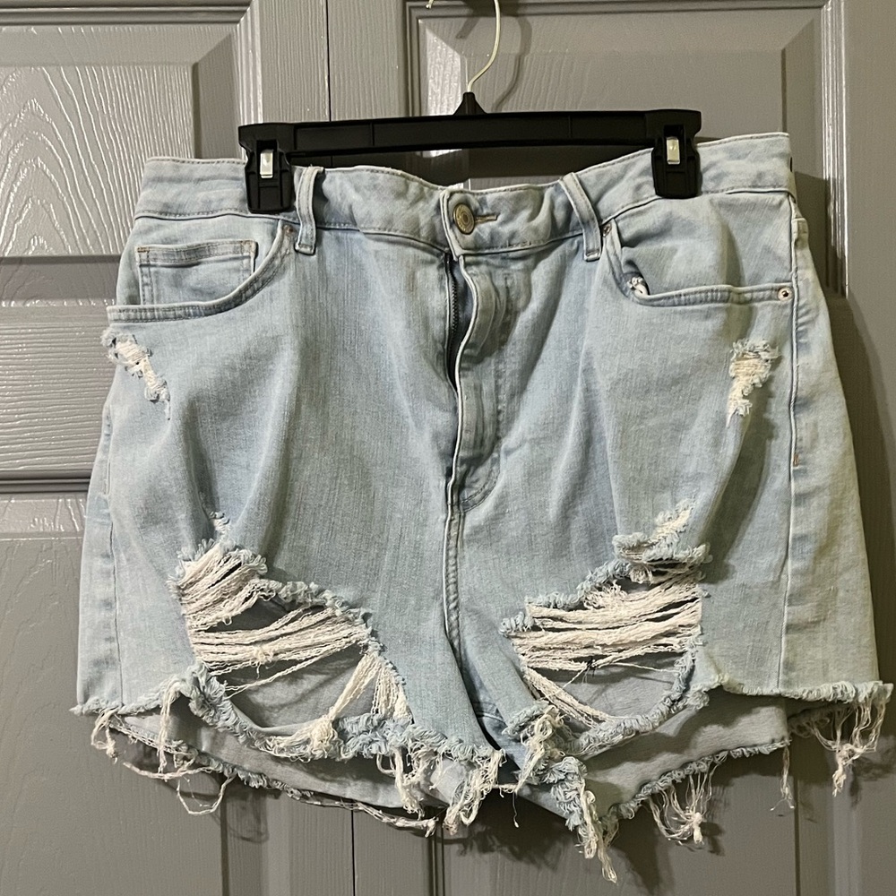 Women’s | Plus Size | Distressed Jean Shorts